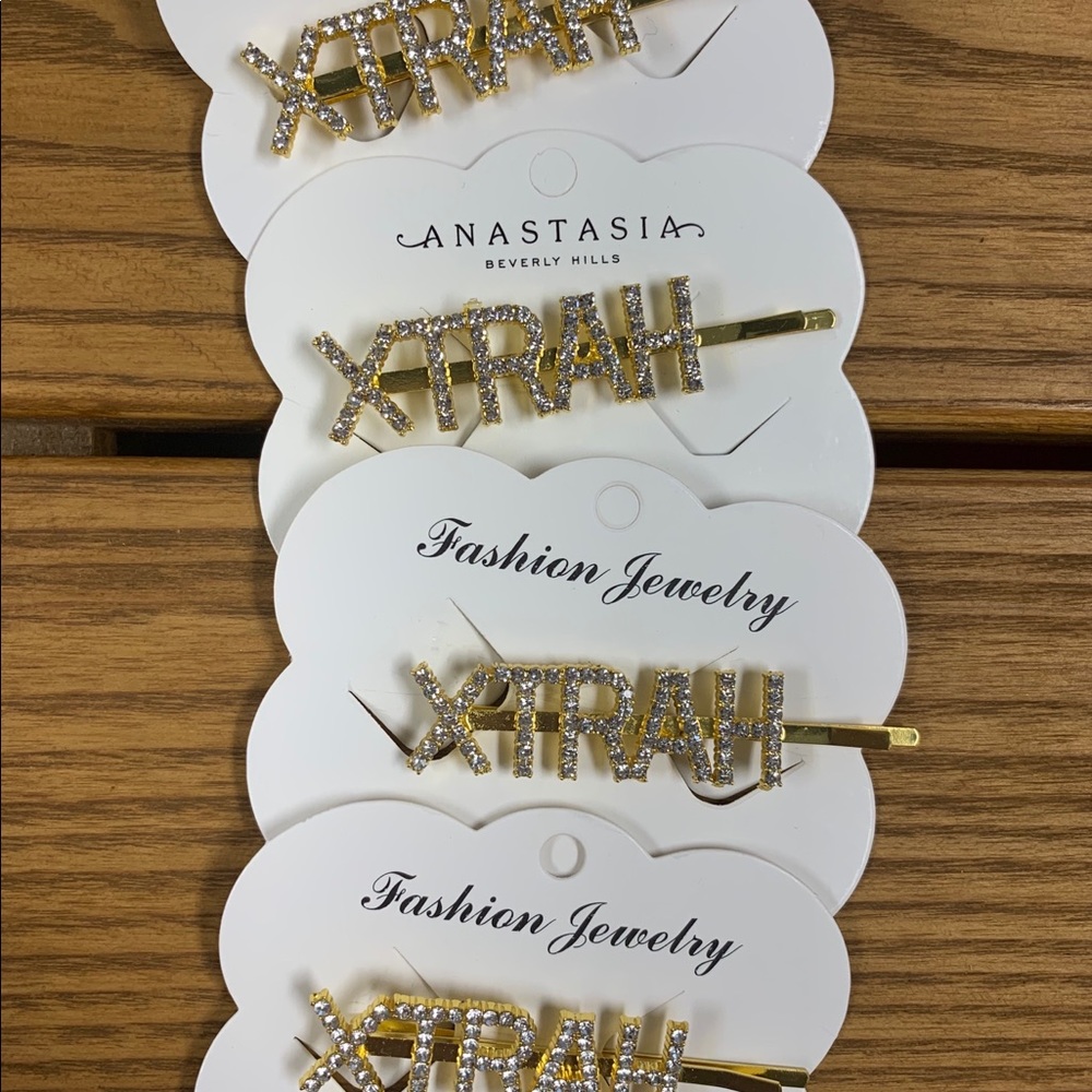 XTRA Rhinestone Hair Clip - Picture 2 of 3
